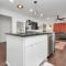 Hidden Gem Safari Home w/ Backyard Near Midtown