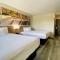 Days Inn by Wyndham Columbus IN - Колумбус