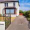 Inverness City 3 bedroom house free parking