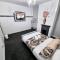 *11BR* Setup for your most amazing relaxed stay + Free Parking + Free Fast WiFi * - Beeston