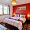 Hill View 2 bedroom free parking
