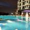 Hidayah Homestay near UKM and KTM station with high speed wifi - pool & river view - 班吉