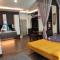 Hidayah Homestay near UKM and KTM station with high speed wifi - pool & river view