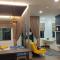 Hidayah Homestay near UKM and KTM station with high speed wifi - pool & river view