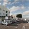 Esmeralda. Lovely and new apartment right by the ocean!