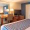 Riviera Inn