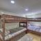 Spacious Family-Friendly Home on Port Orchard - 布雷默顿