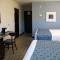Microtel Inn & Suites by Wyndham Spring Hill/Weeki Wachee - 维基瓦治