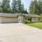 Acorn House - Charming house in green heaven with pool table with lovely backyard - Oakhurst