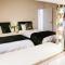 Modern House Sleeps 18 or Perfect for Large Family.