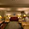 Royal Scot Hotel & Suites - Victoria