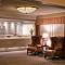Royal Scot Hotel & Suites