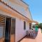 Villa Flora - with sea view, 2 minutes walk to beach