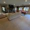 P5 Ski-in Ski-out rare find Presidential View single family with garage pool table ping pong