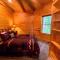 OR Luxury yurt-like home in Bretton Woods with private beach firepit AC fishing and trails