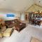 F5 Renovated home on golf course in Bretton Woods AC