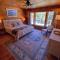 Amazing lakefront home in the White Mountains with game room theater - Whitefield