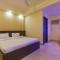 SHELTER HOTEL