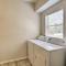 Spacious Houston Getaway about 23 Mi to Downtown!