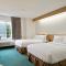 Charlevoix Inn & Suites SureStay Collection by Best Western - Charlevoix