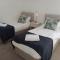 5 bedrooms sleeps 10-12 free wifi & parking garden - Lundin Links