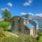 Belfast Retreat - Views and Spa Pool - Queenstown