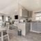 The Cotswold Holiday Lodge