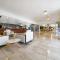Morasol Suites