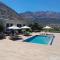 Villa Of the hill with heated Pool, BBQ & Kids Playground - Kavoúsion