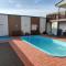 Estúdio e Suítes com Piscina, churrasqueira, AR Split, WIFI - 6x sem juros no cartão