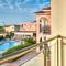 Grapevines Hotel