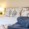 Adrian House, near Hospital, easy parking + garden