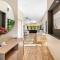 Mudjimba Escape-pet friendly, luxury villa w/ pool
