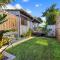 Mudjimba Escape-pet friendly, luxury villa w/ pool