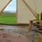 Ffos Wilkin Glamping & Alpacas - Kidwelly