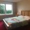 Appin, Beautiful Lochside Apartment with Balcony