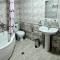 AMIRSHOX GUEST HOUSE