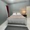 MAGNITO Mini-Mansion at IAH with pool & gym - همبل