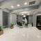MAGNITO Mini-Mansion at IAH with pool & gym - همبل