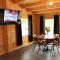 Stunning 5-Bed Cabin in Ashton Under Hill