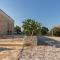 Trullo Carsico by Itriahomes