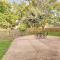 Pet-Friendly Whitefish Bay Getaway with Large Yard! - Whitefish Bay