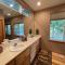 Cozy Riverfront Retreat - 莱文沃思