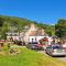 Stylish Garden Flat Near Loch Ness - Perfect Nessie Stopover - Drumnadrochit