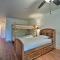 Hiwassee Hideaway Cabin with Mountain Views! - Turtletown