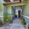 Spacious Folsom Getaway with Pool and Hot Tub! - 佛森