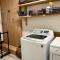 Cute 1 bedroom Ohana 10 miles from Eugene