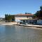 Apartments and rooms with parking space Palit, Rab - 3195 - Rab