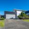 Beachy on Bream - Ruakākā Holiday Home - 鲁阿卡卡