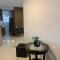 Apartamento Alto Padrão / prédio com piscina e quadra. - Guarujá